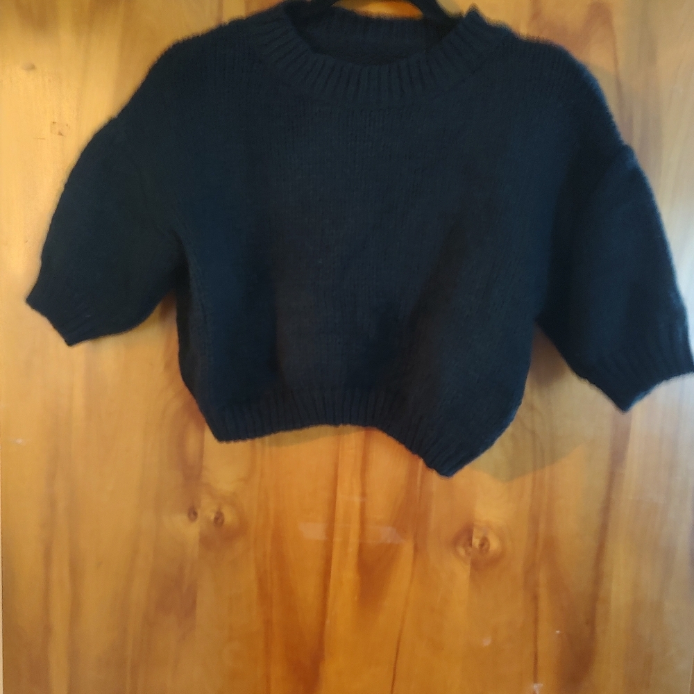 Black Crop Top Knit Sweater